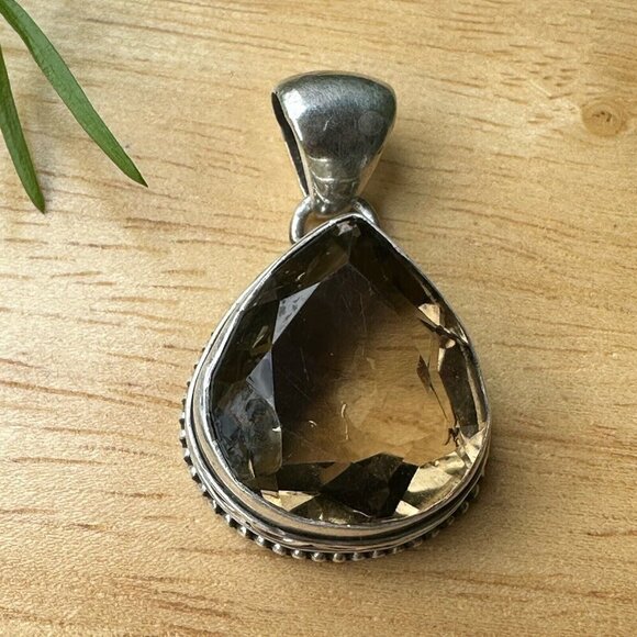 VTG Pendant 1.25" Tear Drop Faceted Smoky Quartz Gem 925 Sterling 10.9g - Picture 2 of 9